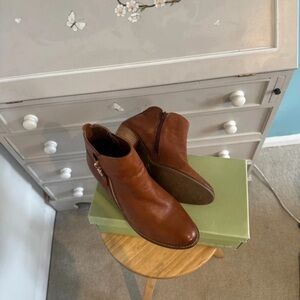 Brown Leather Heeled Boots